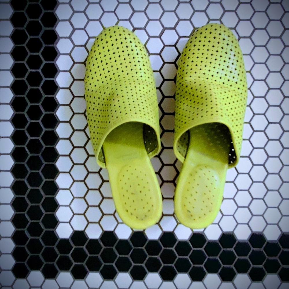 RARE! adiPRENE by Adidas Rockport Collab Leather Clog Neon Yellow Size 10